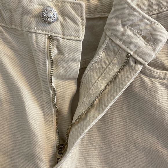 ZARA High Waisted Canvas Shorts (Size 6) - Picture 3 of 6